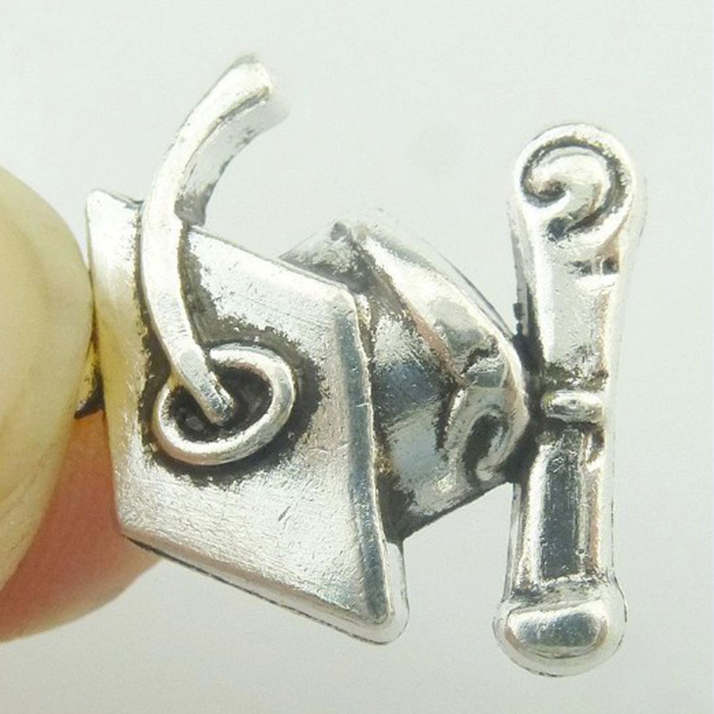 Jewelry Making Diploma - 40 قطعة من قلادات شارة التخرج
